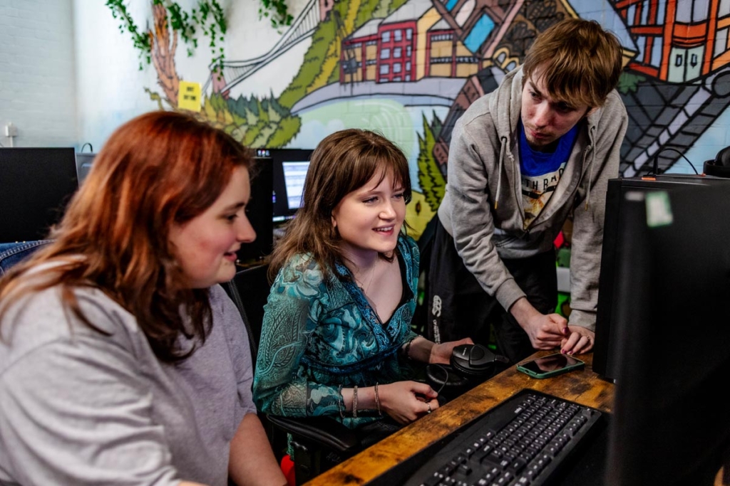 Filmmaking: Post Production students working